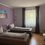 TOP LAGE 2 Zimmerwohnung mit Balkon und bester Aussicht in OG 2 links