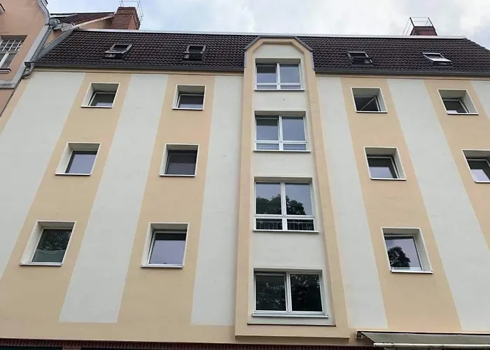 TOP LAGE 2 Zimmerwohnung mit Balkon und bester Aussicht in OG 2 links